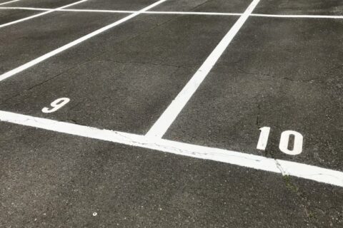 駐車場の白線がもたらす安全と利便性 ― ひなたペイントの白線塗装のこだわり