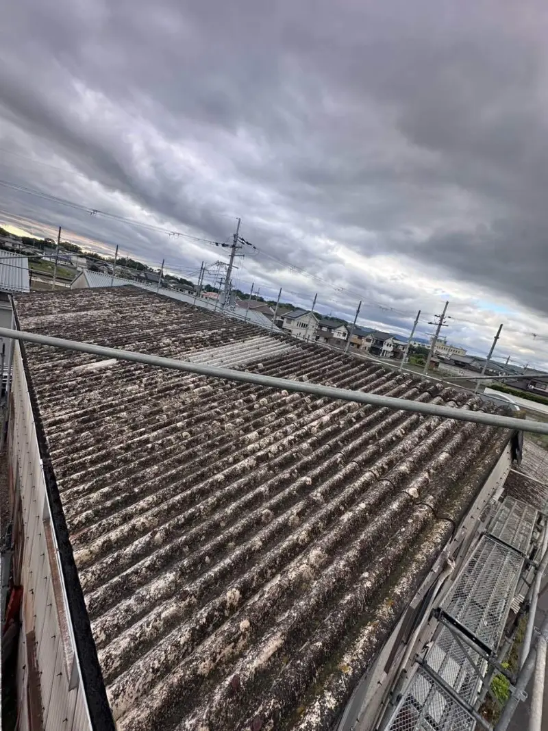 奈良県北葛城郡｜老朽化したスレート屋根を金属屋根で再生の画像