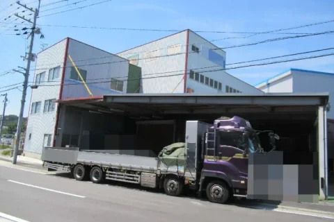 奈良県生駒市の工場(工業所)の外壁塗装、屋根塗装工事の施工事例の施工画像